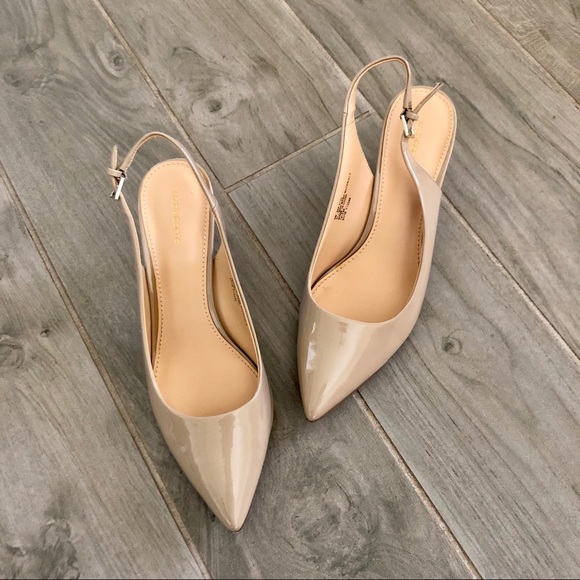 Liz Claiborne Shoes - Liz Claiborne Beige Slingback Pumps